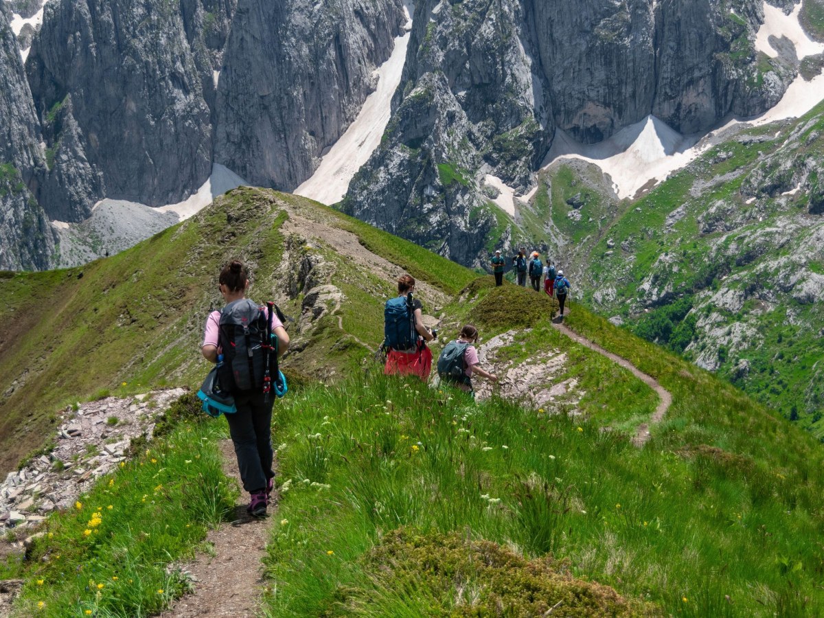 Trekking